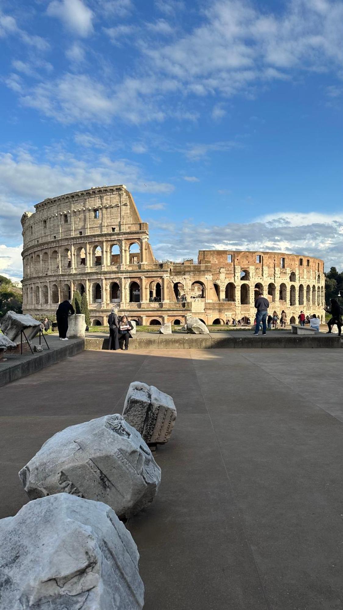 Colonna In Balestrari * Rome