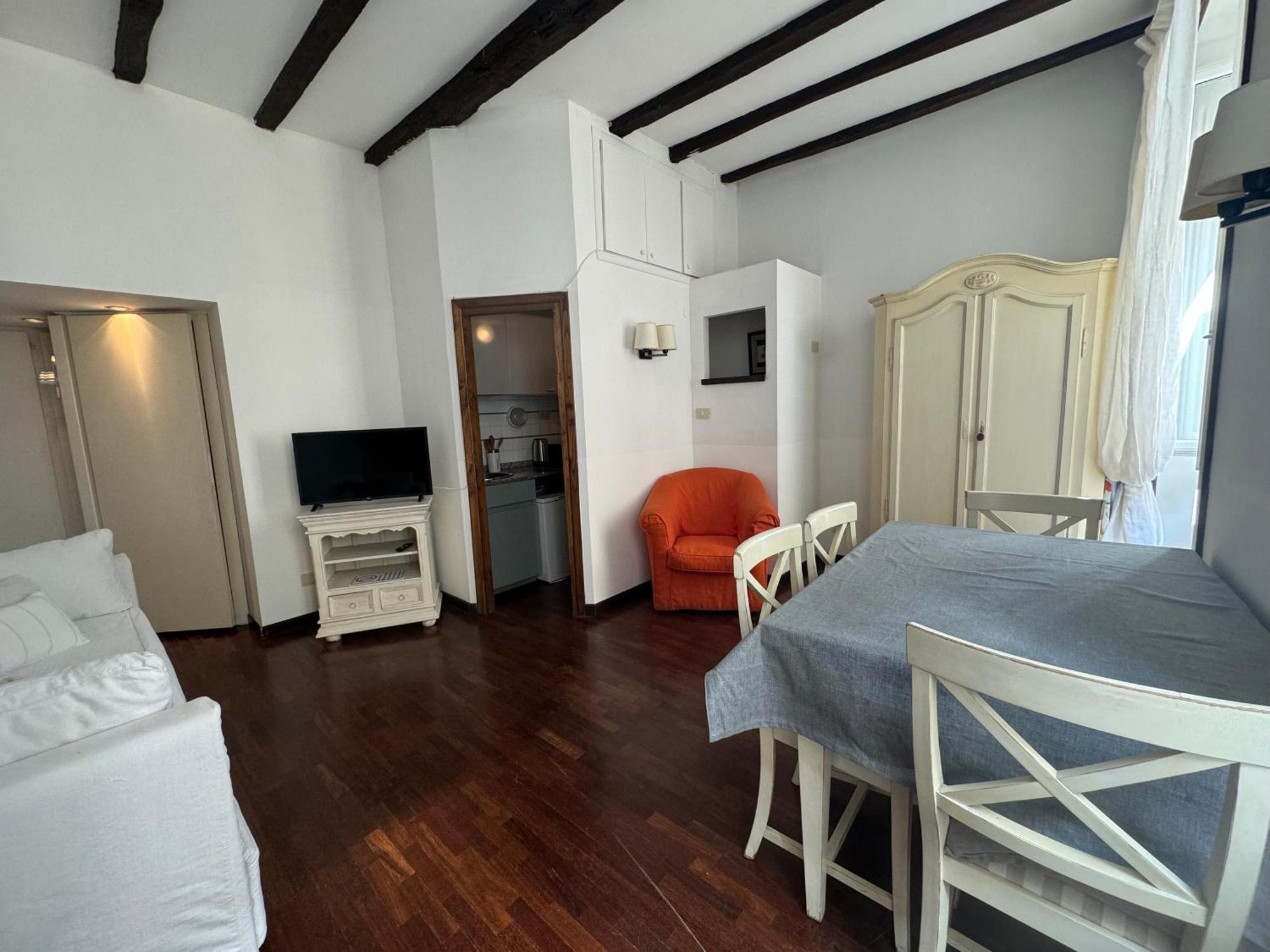 Colonna In Balestrari Apartment *